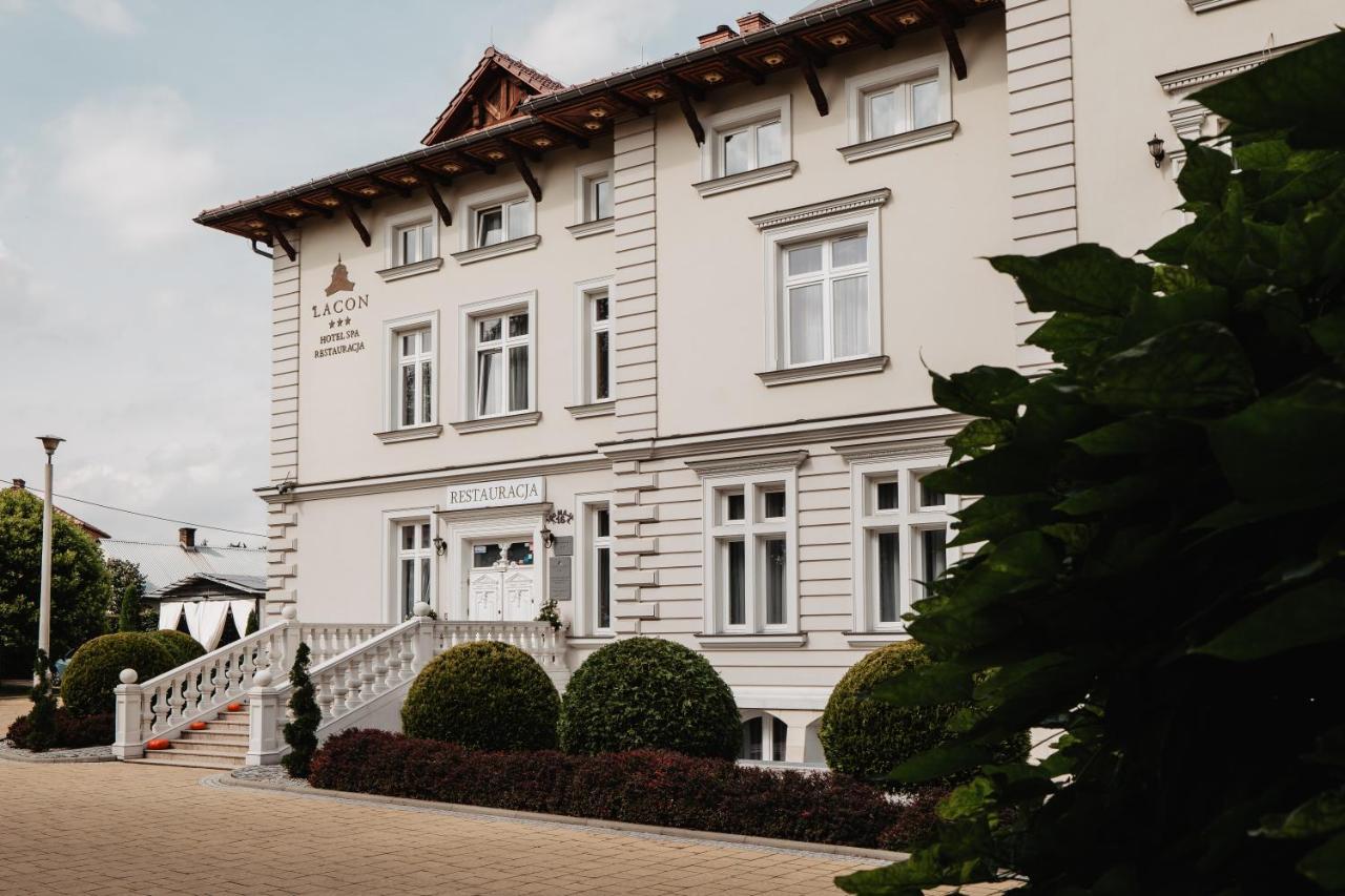 Palac Lacon Kazimierza Wielka Экстерьер фото